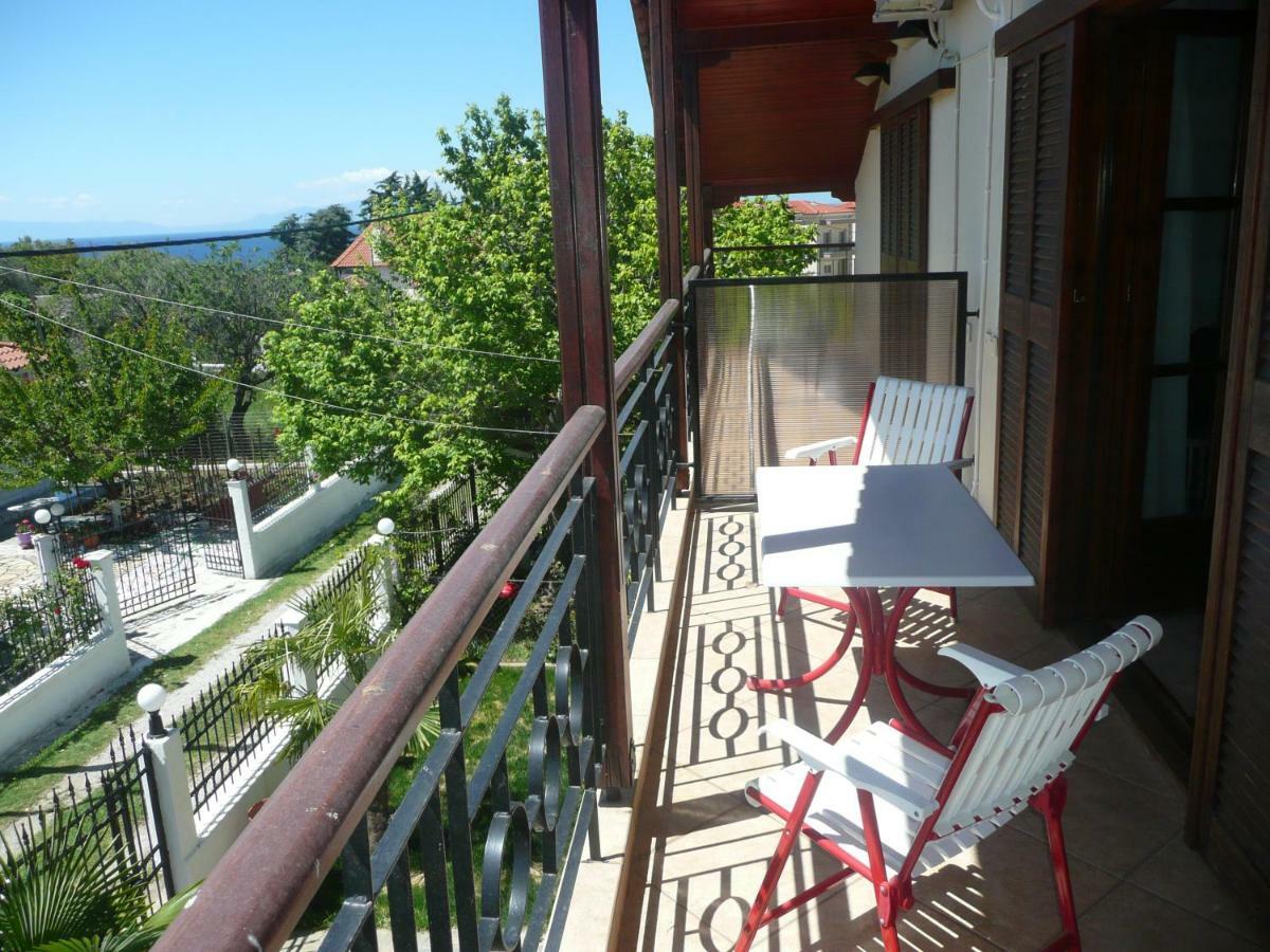 Kallilkratia Holiday flat 2 Nea Kallikrateia Bagian luar foto