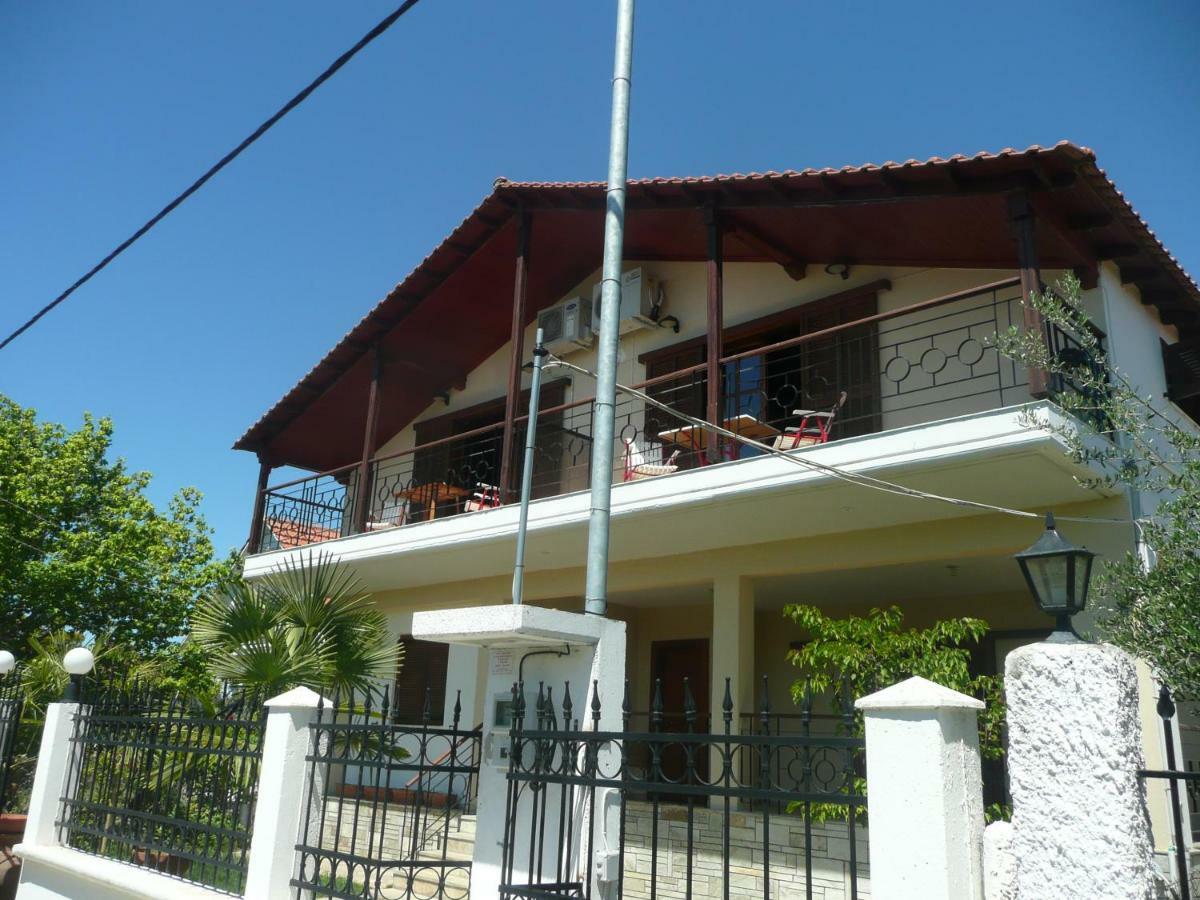 Kallilkratia Holiday flat 2 Nea Kallikrateia Bagian luar foto